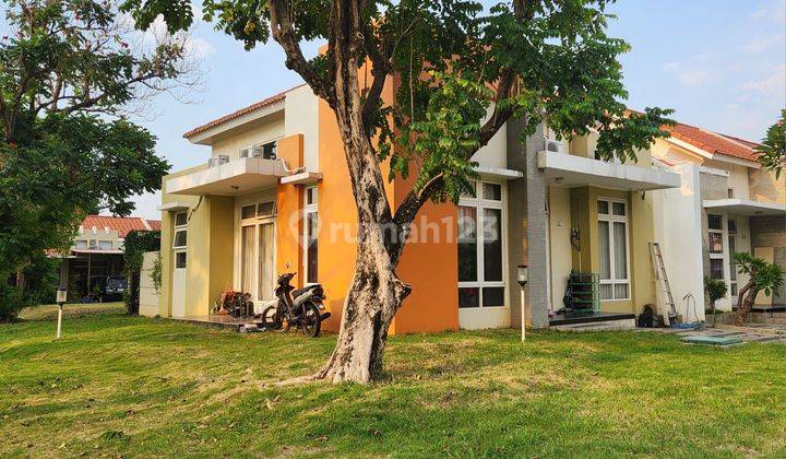 Rumah Hook 256 M² di Graha Padma Semarang 1