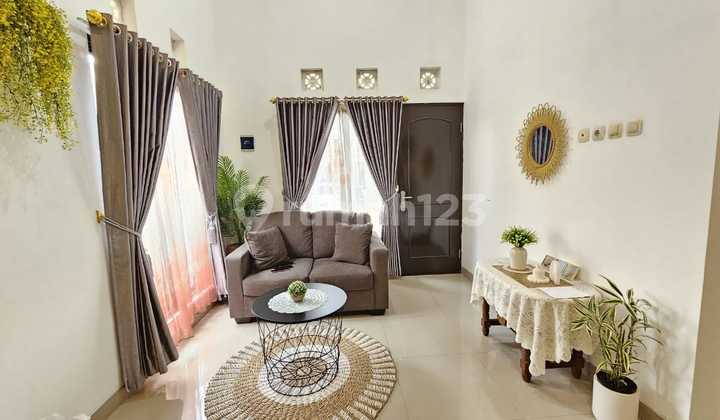 Rumah Bagus Full Furnished Di Ngaliyan 2