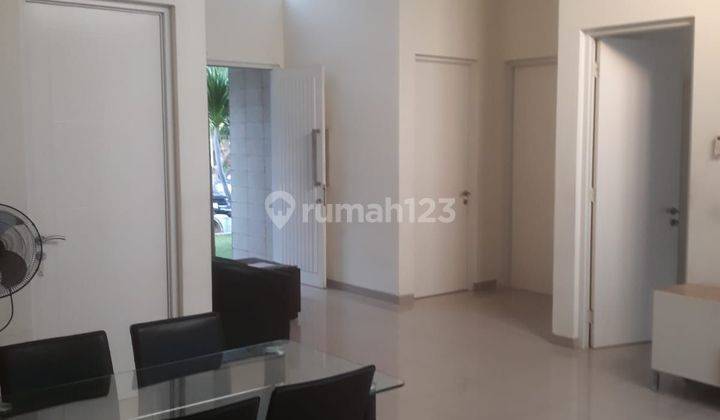 Rumah Bagus Lt 200 M² Di Graha Padma 2