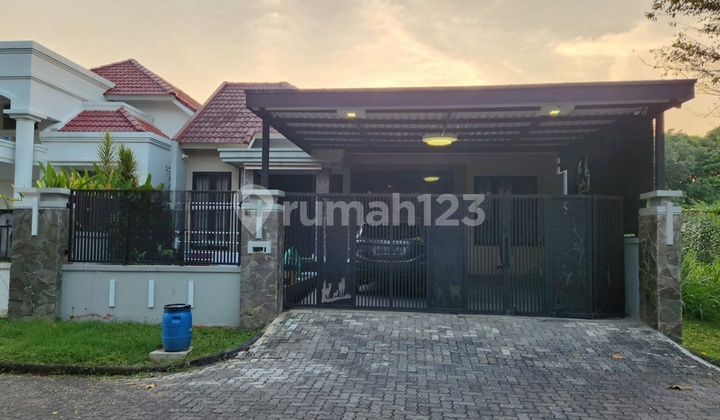 250M2 House in Graha Padma 1