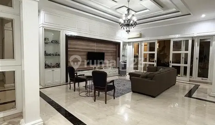 Dijual Rumah Sultan di Graha Padma 2