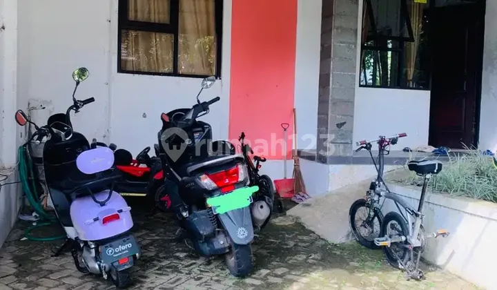 Rumah Hook 157 M2 di Pesona Jatisari Bsb Semarang 1