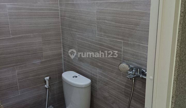 Di Jual Rumah Mewah 2 Lantai Pisangan Baru ditengah kota  Jakarta Timur 2