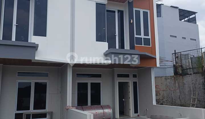 For Sale: Luxurious 2-Story House in a Lush Area, Cimahi, South Bandung.