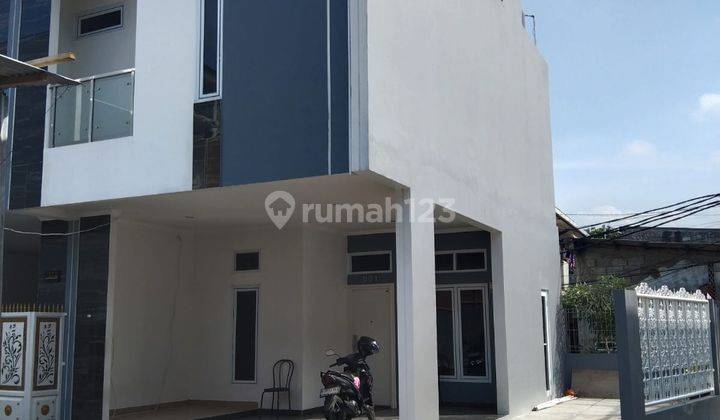 Dijual Rumah 2 Lantai 5 Menit Dari Tol Jatinegara 2