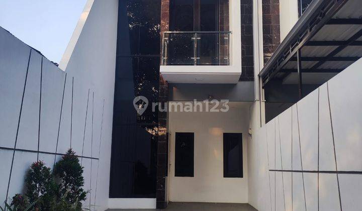 Dijual Rumah 2 Lantai Pinggir Jalan Raya 5 Menit Dari Rs Persahabatan 1