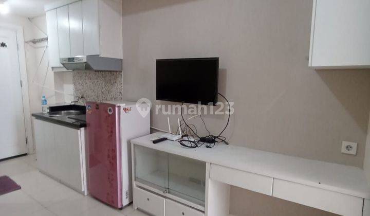 Disewakan Unit Studio Full Furnished Siap Huni 2