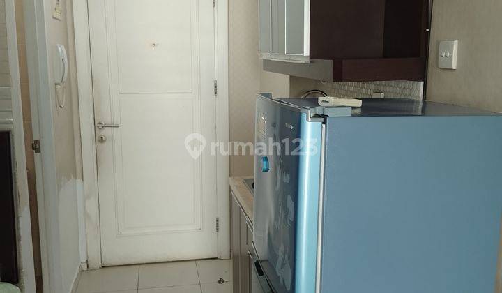 Disewakan Unit Studio Semi Furnished Lantai Rendah  1