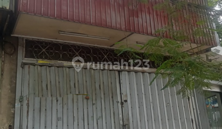 For Rent: Shop House on Pandegiling Street, Central Surabaya 1