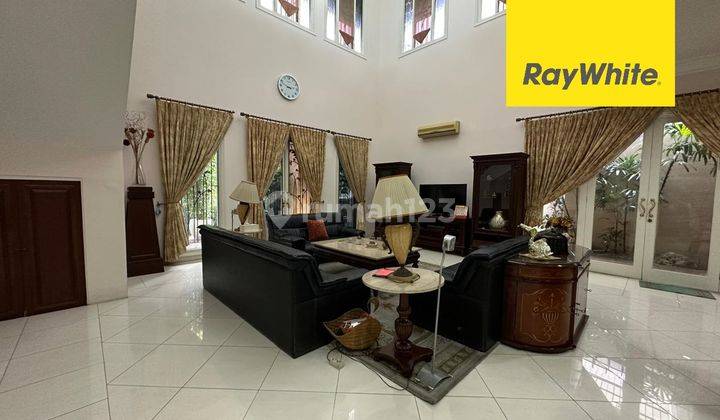 Dijual Rumah Di Graha Family Selangkah Dari Raya Pakuwon Indah 2