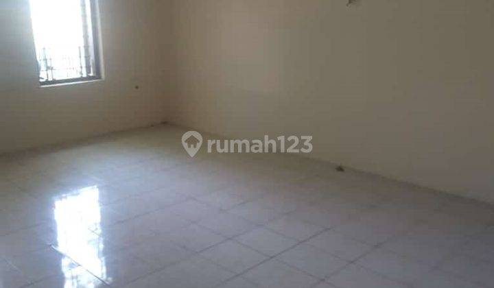 Disewakan Rumah Dijalan Undaan Kulon Genteng Surabaya 2