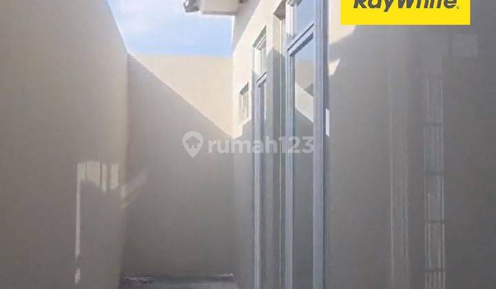 Rumah Di Kawasan Premium Manyar Surabaya 2