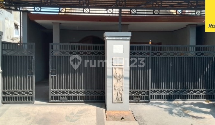Dijual Rumah SHM Dijalan Petemon Surabaya 1