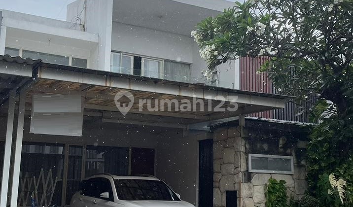 Rumah Semi Furnish Dijual di Forest Mansion Surabaya 1