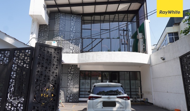 For Rent Restaurant House on Pacar Street Surabaya