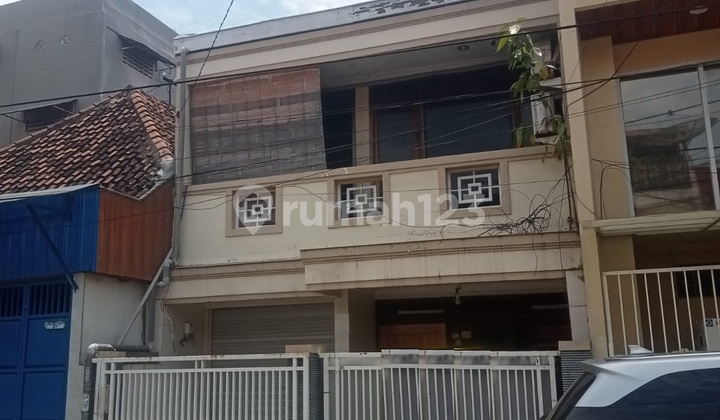 Disewakan Rumah Dijalan Simokerto Surabaya 1