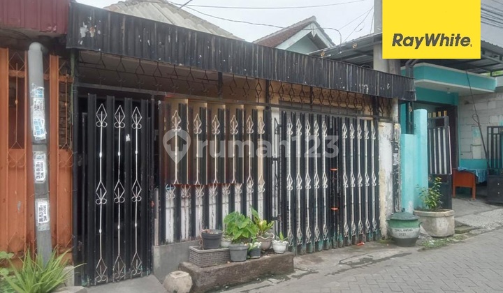 For Sale House on Simolawang Street Surabaya 1