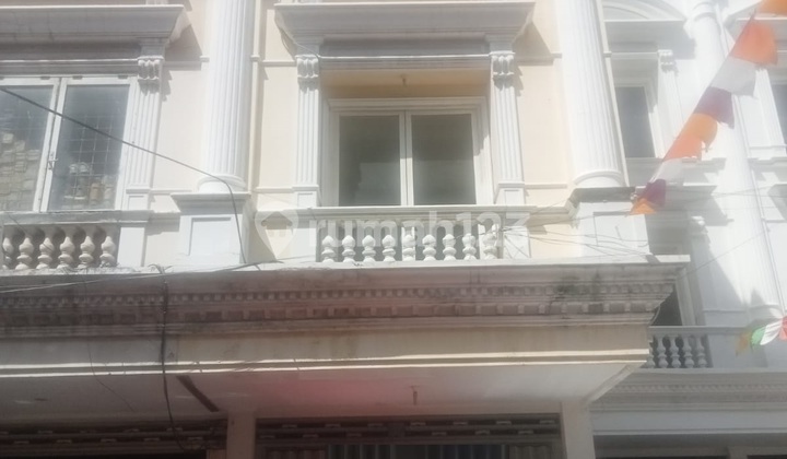 For Sale Shop House on Kedungdoro Street Surabaya 1