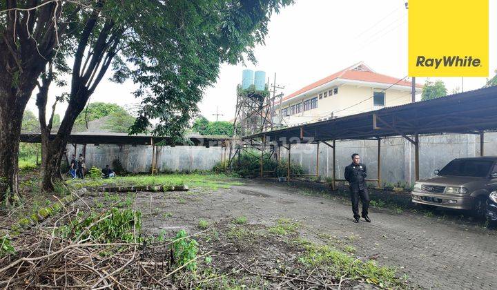 Disewakan Gedung Dijalan Raya A Yani Surabaya Pusat 2