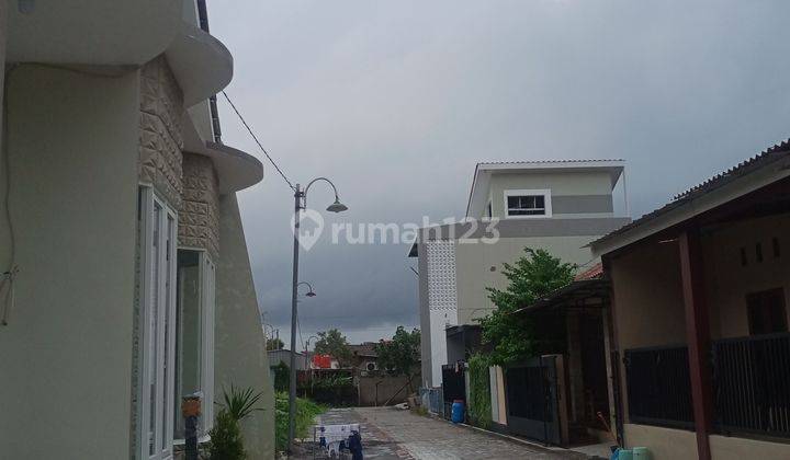 Rumah eropa murah area strategis dekat kampus semarang 2