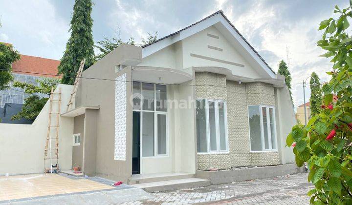 Rumah baru dijual dengan area strategis, kota Semarang  1