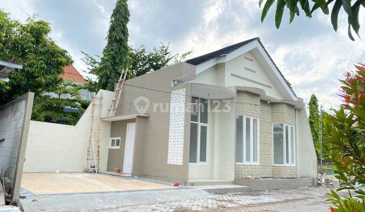 Rumah baru dijual dengan area strategis, kota Semarang  2