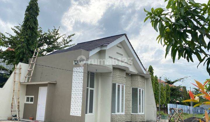 Rumah Modern Baru Dengan Fasilitas Lengkap Area Semarang  2