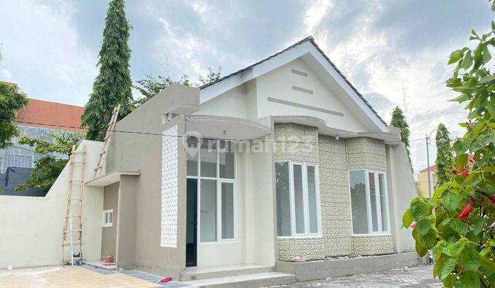 Rumah Modern Baru Dengan Fasilitas Lengkap Area Semarang  1