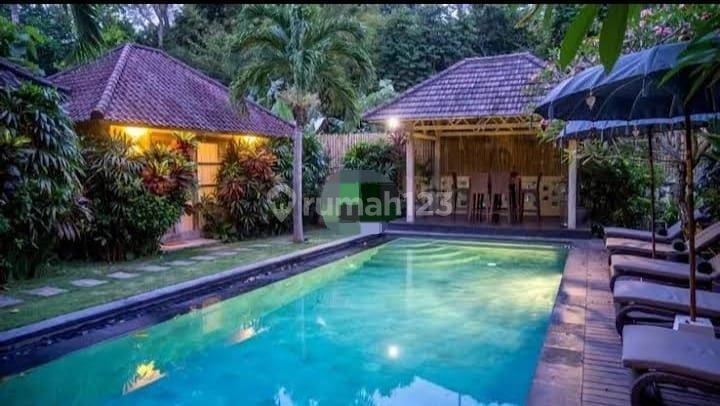 Hot List Di Jual Villa Complex Lokasi Batu Belig Seminyak Kuta Badung 1