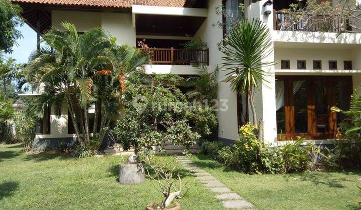 TOP URGENT HOUSE FOR SALE IN RENON SOUTH DENPASAR LOCATION
 1