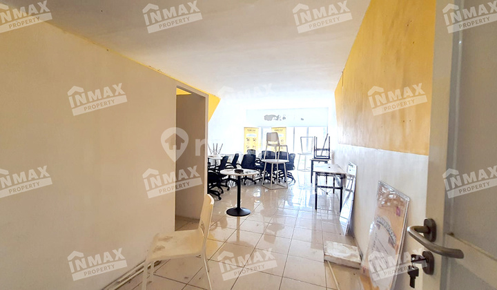 C17EVI Disewakan Ruko 2 Lantai Pinggir Jalan Lejen Sutoyo, Cocok Utk Kantor 2