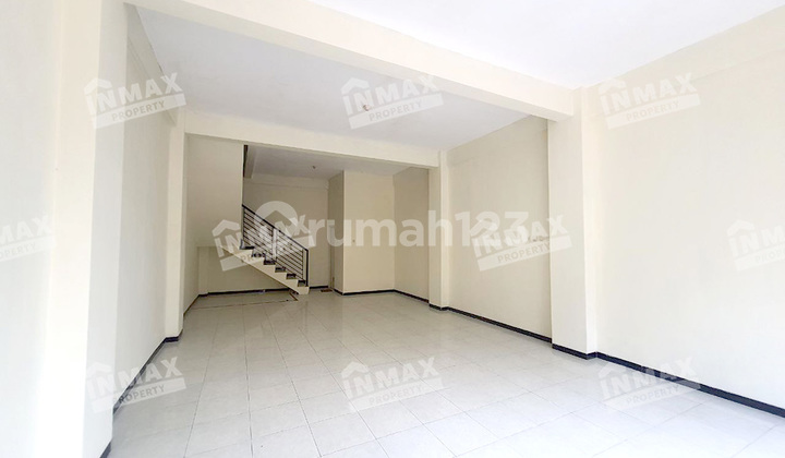 C07EVI Disewakan Ruko Lebar Depan 5 Graha Mulia Tasikmadu, Cocok Utk Kafe 2
