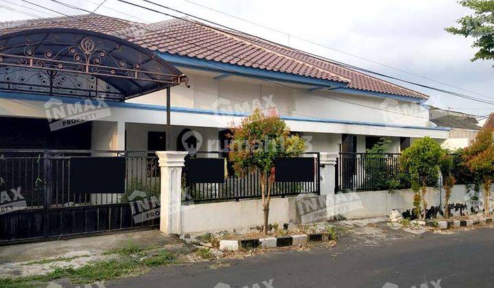 Rumah Luas di Bukit Hijau Tlogomas, Ada Taman Dalam Dan Samping 1