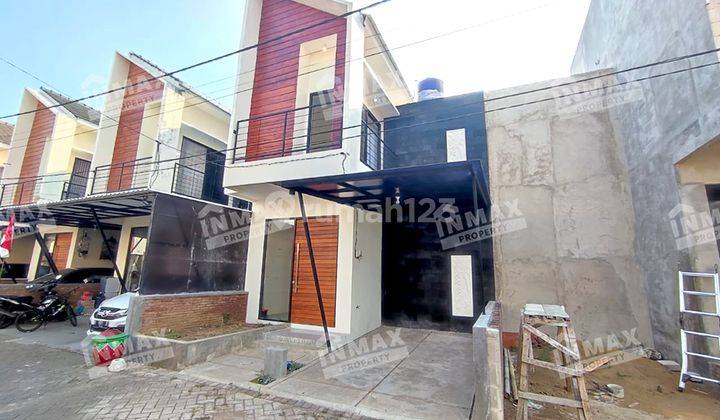 Rumah Minimalis 2 Lantai di Flav Hill Residence Dau Daerah Aman 1