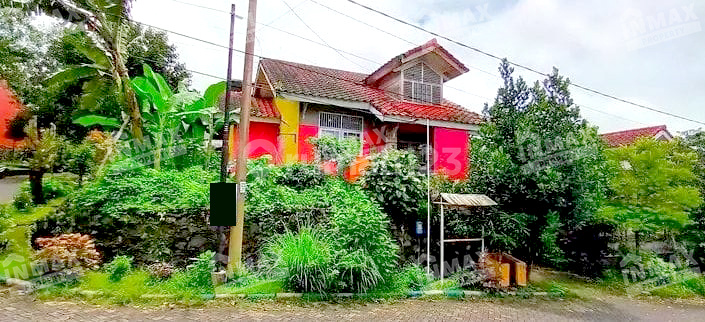 R17IVA Rumah Hook 3 Kamar Puncak Buring Indah, Daerah Aman Tenang 1