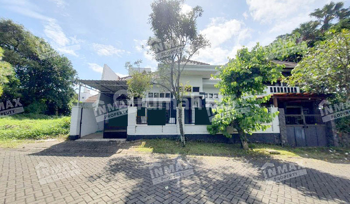 S14evi Rumah 2 Lantai Furnished Siap Huni Riverside, Row Jalan Lebar