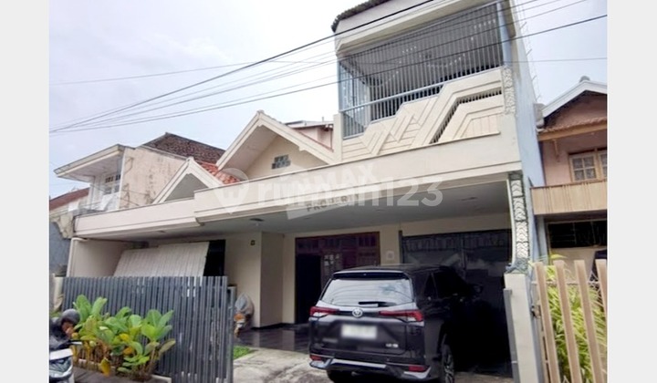 S52rit Rumah 3 Lantai bisa untuk Usaha Rumahan Dekat Raya Suhat