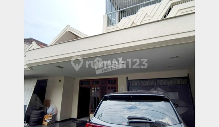 S52rit 3-Storey House suitable for Home Business Near Raya Suhat 2