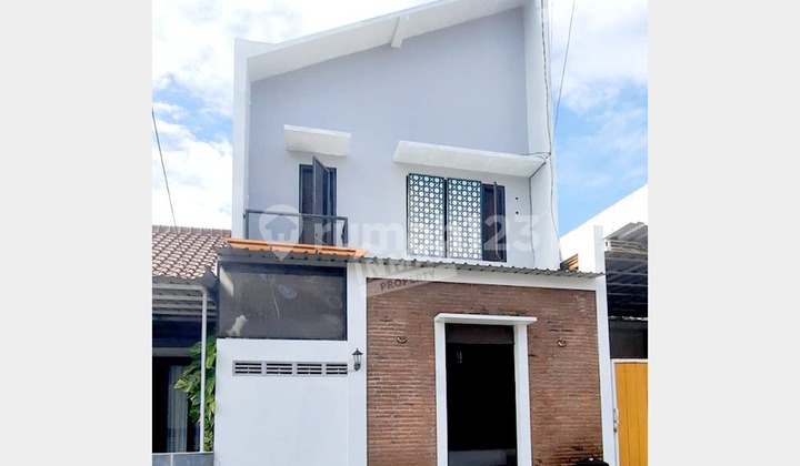 S17aqu Rumah 2 Lantai Semi Furnished Include Dibuatkan Carport Sulfat Malang S17aqu Rumah 2 Lantai Semi Furnished Include Dibuatkan Carport Sulfat Malang