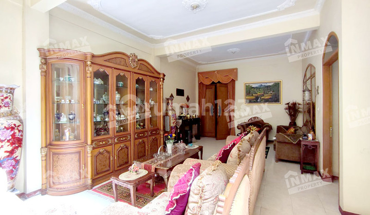 S12bob Rumah 2,5 Lantai Semi Furnished bisa untuk Usaha Pertokoan Bandulan 2