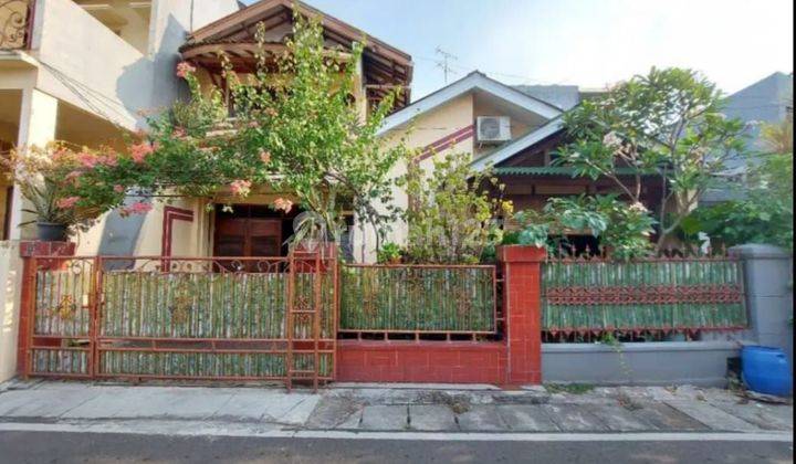 Rumah siap huni dua lantai akses jalan 2 mobil di cempaka putih jakarta pusat  1