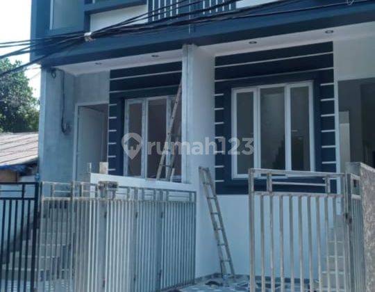 Rumah 2 Lantai Baru SHM di Komplek Bea Cukai, Jakarta Utara 1