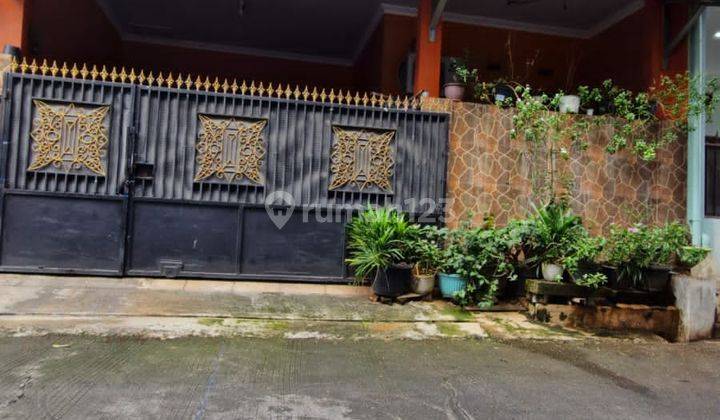 Rumah Siap Huni Satu Setengah Lantai di Komplek Harapan Baru 1 Bekasi 1