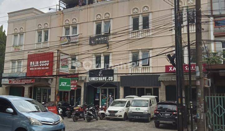 Ruko Lokasi Ramai Bangunan 3.5lt ada Rooftop di Pekayon Bekasi