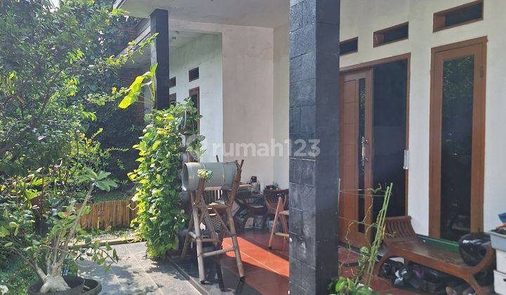 Rumah Siap Huni Ada Kolam Ikan Dan Taman di Cempaka Putih  1