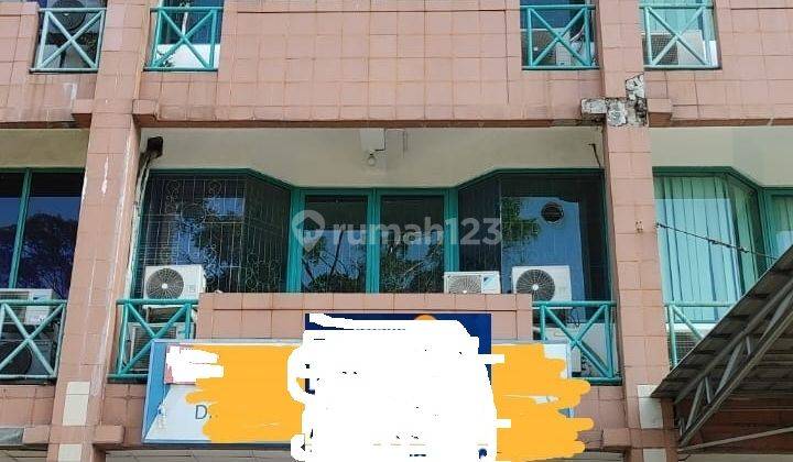 Ruko 4 lantai di Komplek Apartemen cempaka Mas. Jakarta Pusat, Jakarta Pusat 1