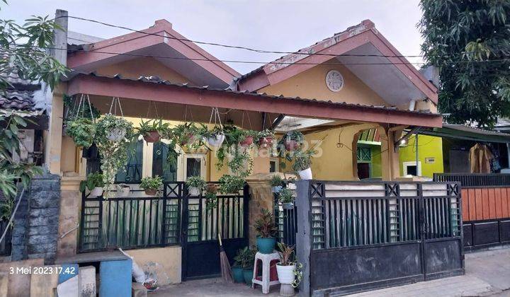 Rumah Cantik 1,5 lantai di Villa Mutiara Gading 1 Bekasi 1