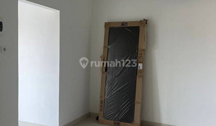 Rumah 2 Lantai rapi siap huni SHM di Cluster Ifolia, Bekasi 2