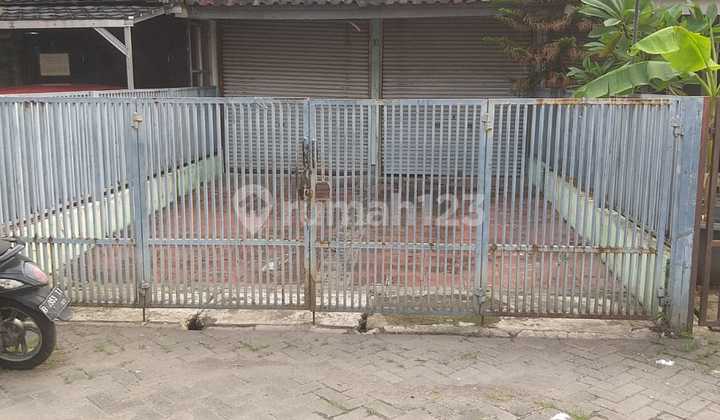 2.5-story east-facing shop house ready for occupancy in Pondok Kopi, Duren Sawit, East Jakarta