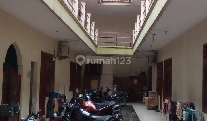 Rumah + kos2an 20 kamar di Kemayoran Jakarta Pusat 1